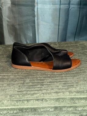 Sole Society Black Open-Toe Flat Sandals with Tan Sole